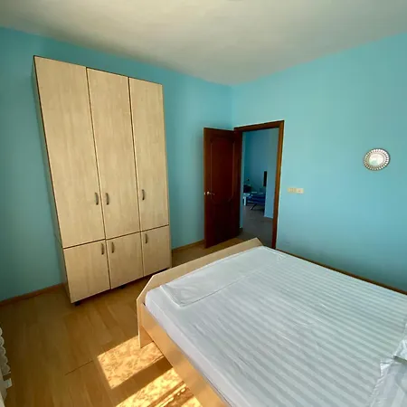 Apartamento White & Blue Apartment's Golem (Tirana)